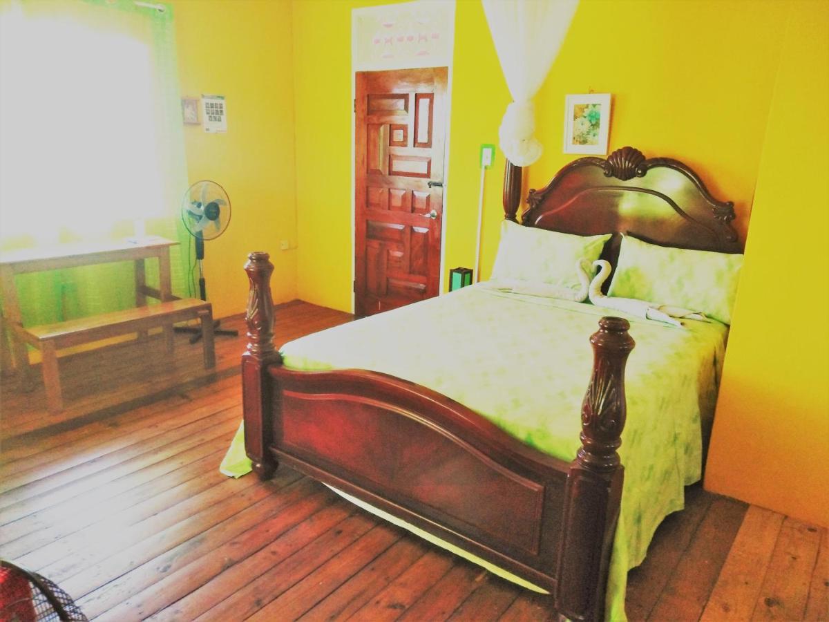 פורט אנטוניו Toga Guest House מראה חיצוני תמונה