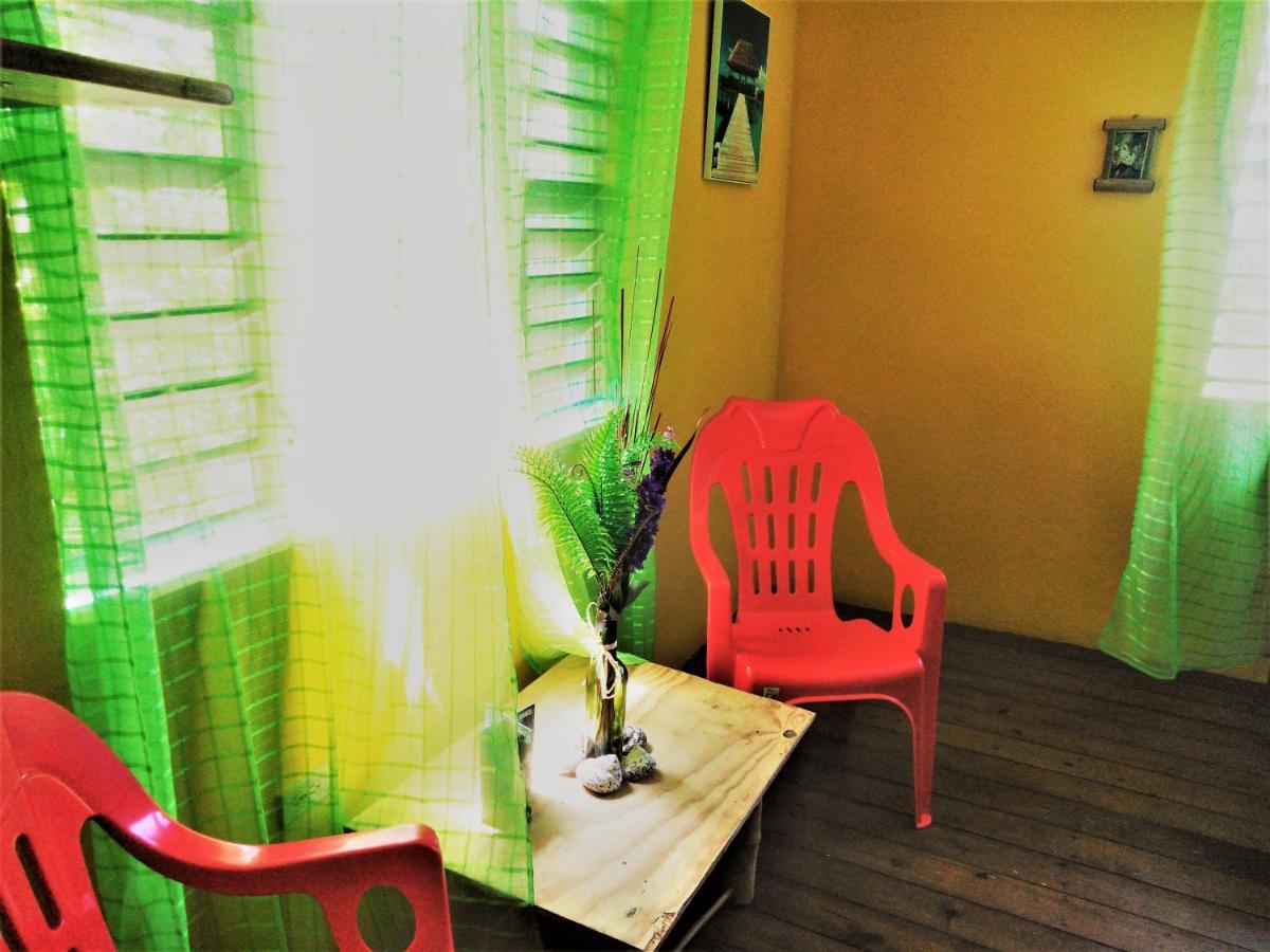 פורט אנטוניו Toga Guest House מראה חיצוני תמונה